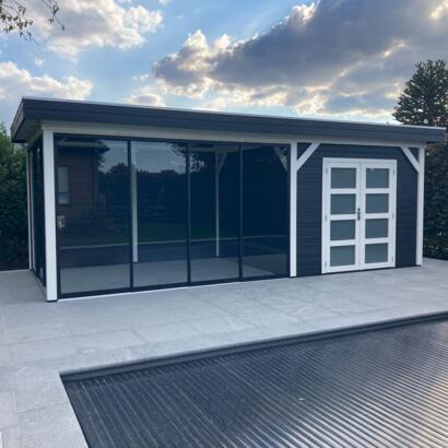 Tuinhuis Bosuil overkapping gespoten 1